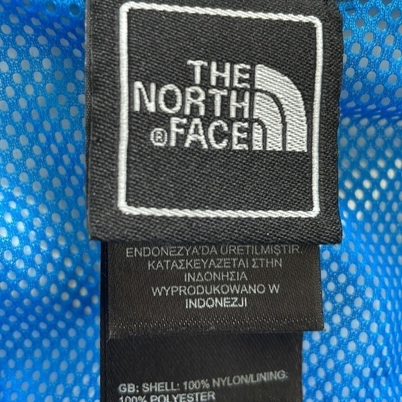 SzM The North Face Hyvent zip up hooded Anorak in a light sky blue GUC - Picture 8 of 16